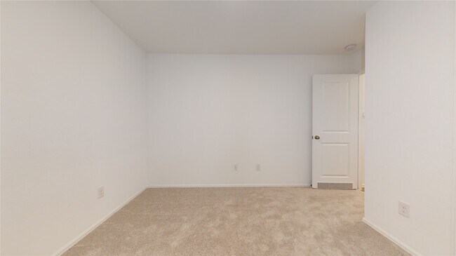 Building Photo - 27014 Breakaway Ln