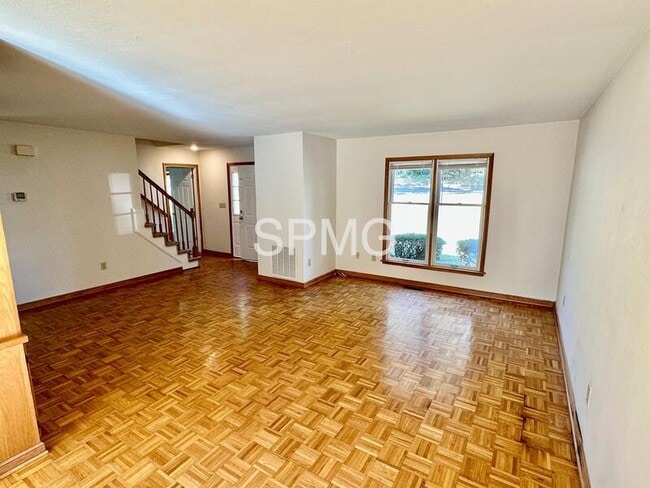 Building Photo - 1552 Terrace Rd SW