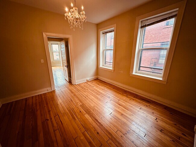 living room - 25 N Beaver St