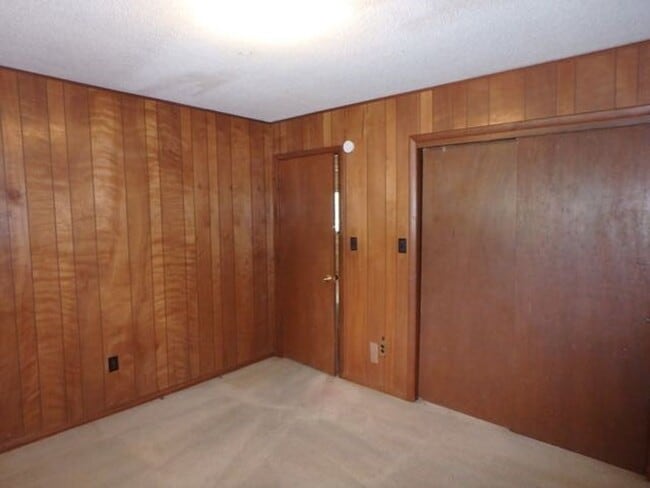 Building Photo - 3410 Bonny Linn Dr