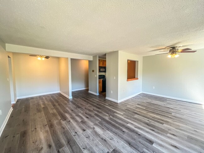 Building Photo - 175 Mill Pond Rd