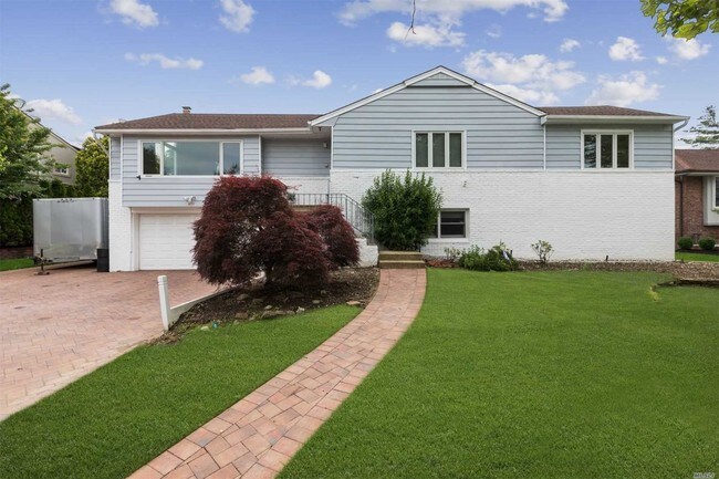 Primary Photo - 924 Woodmere Dr