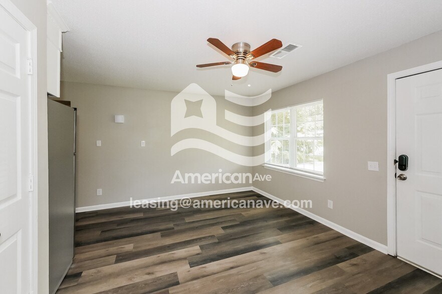 Building Photo - 213 Reid St