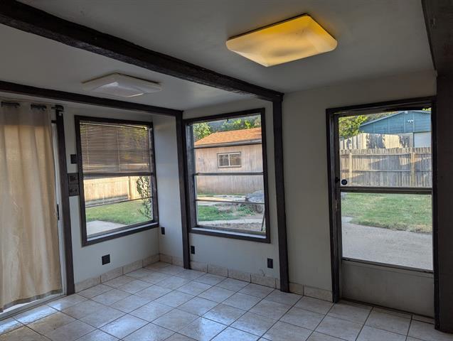 Building Photo - 1308 Cherry Hill Ln