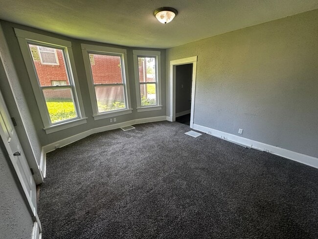 Building Photo - 3418 Renick St