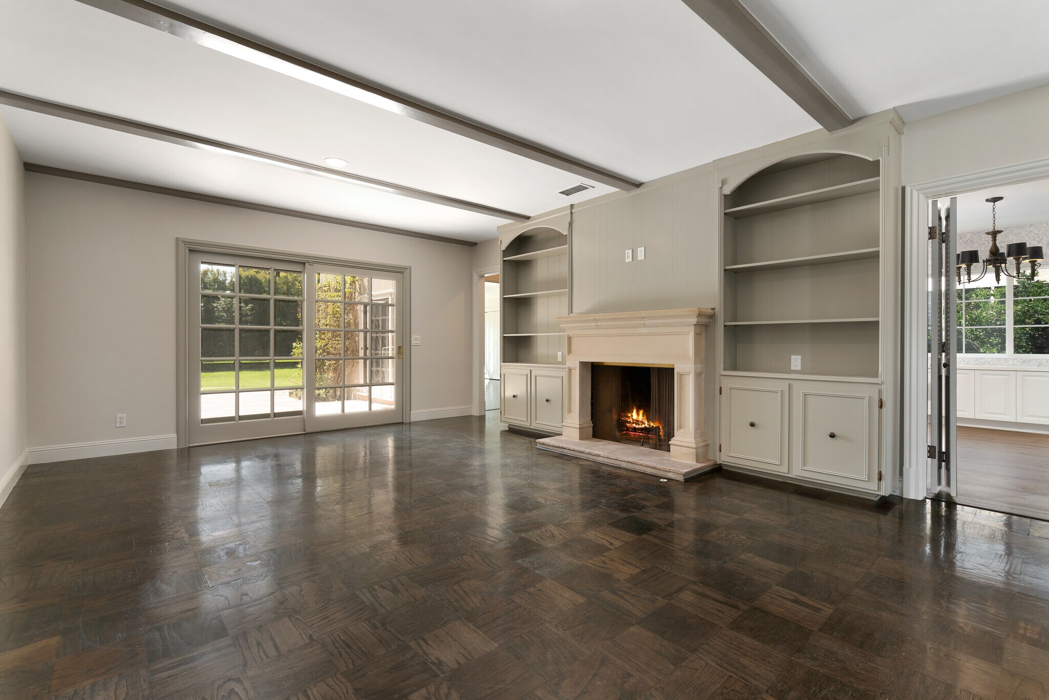 Building Photo - 519 N Rexford Dr