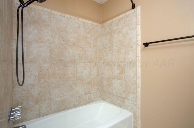 Building Photo - 5106 Azalea Ave