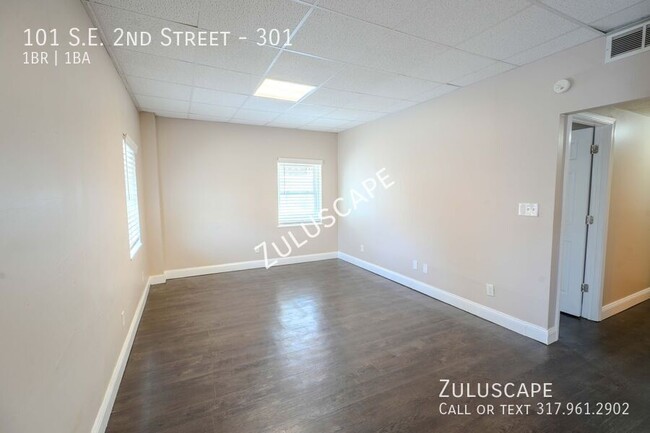 Building Photo - Free First Month Rent Special ....Totally ...