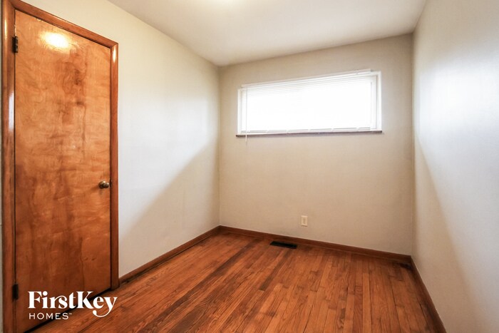 Building Photo - 1317 Hathaway Dr