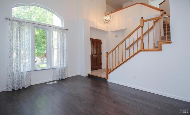 Building Photo - 3500 Crownridge Dr