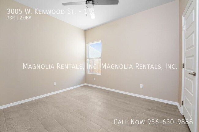 Building Photo - 3005 W Kenwood St