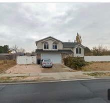 Building Photo - 2113 N 550 W