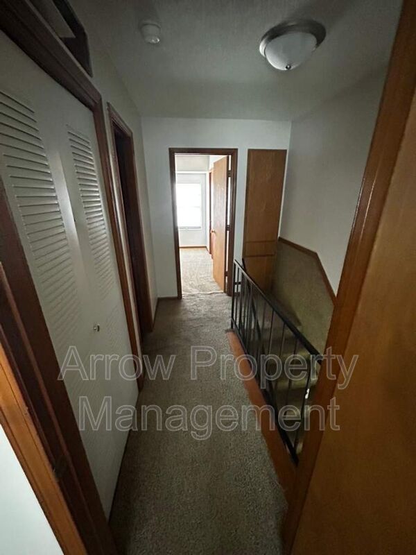 Building Photo - 1304 S Jackson St