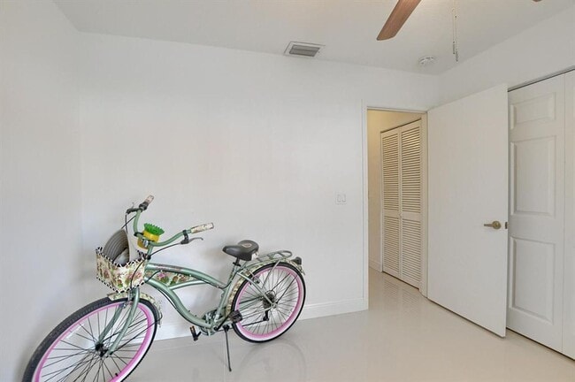 Building Photo - 65 Centennial Ct