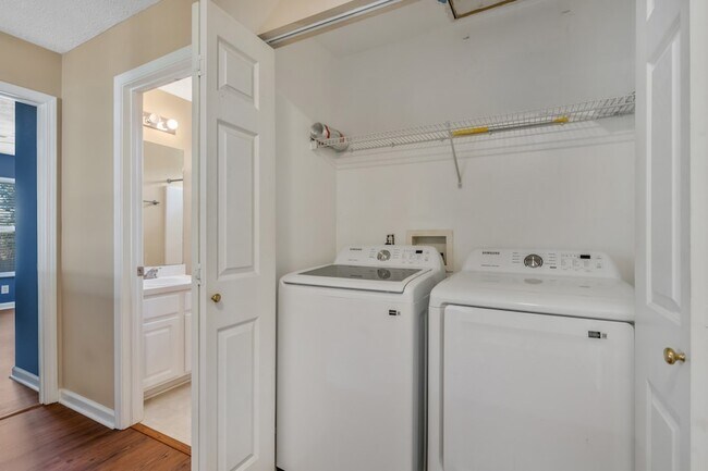 Building Photo - 3324 Cain Harbor Dr