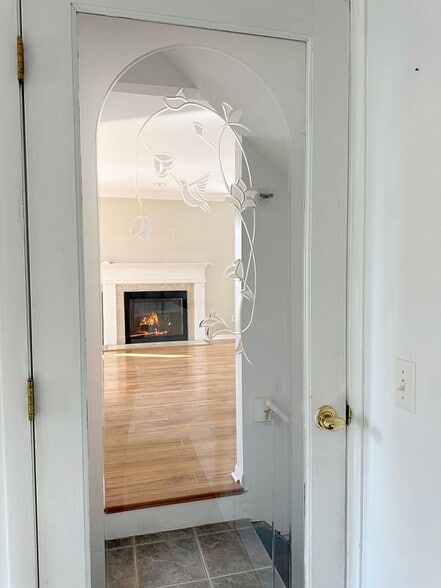 Building Photo - 4453 Newberry St