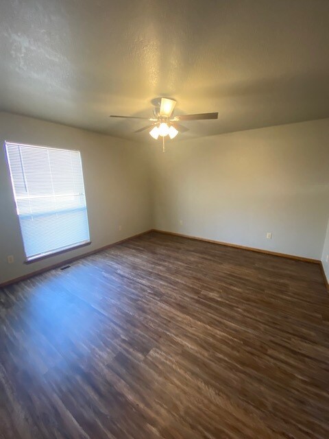 Building Photo - 9900 Rockwell Terrace