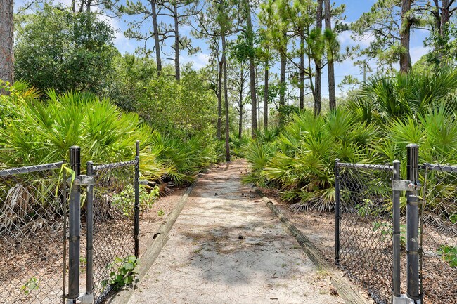 Building Photo - 155 Galicia Way