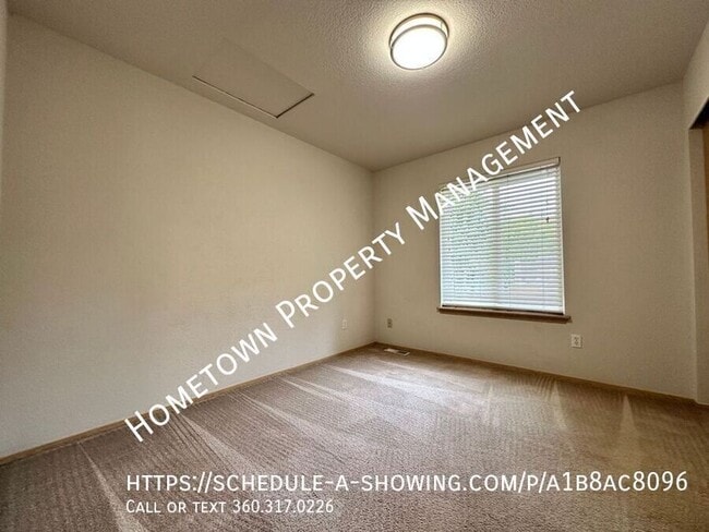Building Photo - 4403 Chardonnay Dr SE