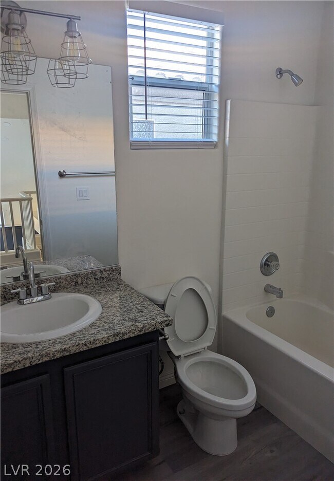 Building Photo - 230 Tayman Park Ave