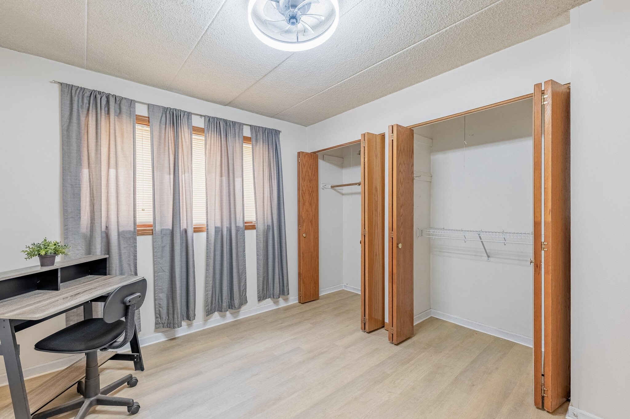 Building Photo - 3103 Grove Ave