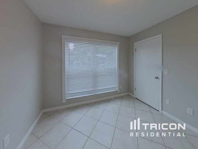 Building Photo - 577 Whittingham Pl
