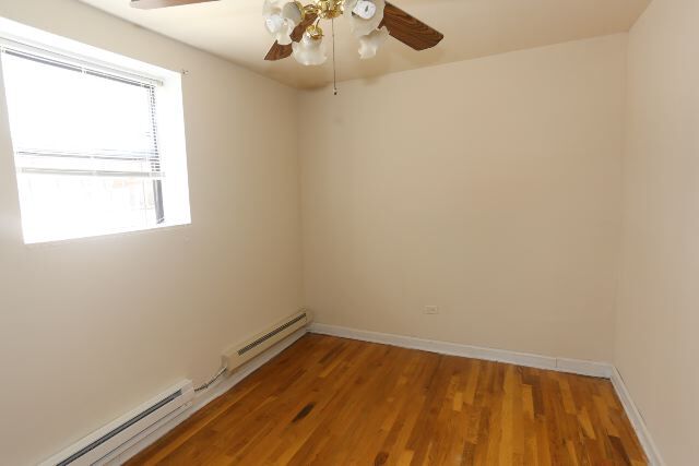 Building Photo - 824 W Cornelia Ave