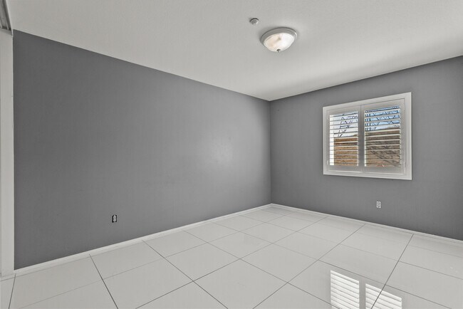 Building Photo - 16001 Filbert St