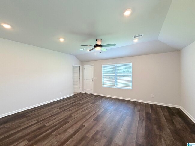 Building Photo - 174 Hill Ln