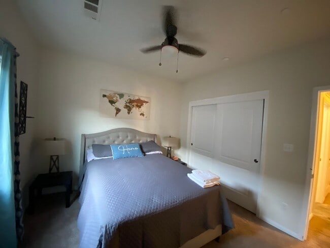 Building Photo - Affordable 3 BD 2 BA house in SE Bakersfield Near Union Ave & Berkshire Road