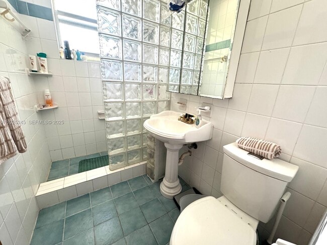 Building Photo - 1211 100th St