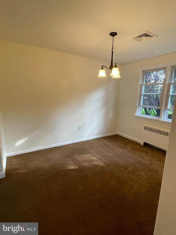 Building Photo - 31 Pershing Ave
