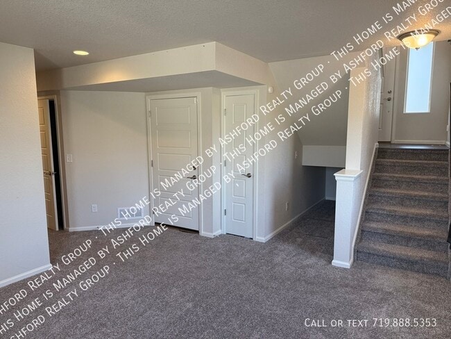 Building Photo - 6044 Callan Dr