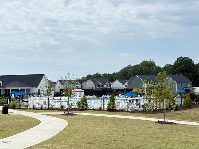 Building Photo - 304 Marmalade Sky Ln