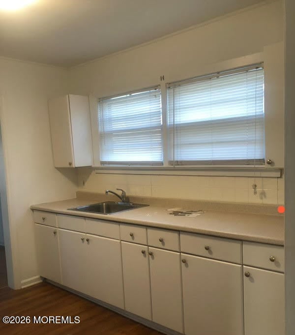 Building Photo - 2130 Schoeberlein Ave