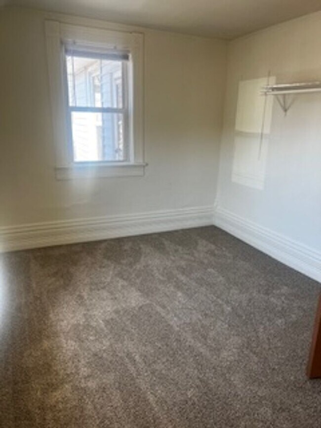 Building Photo - 809 N 3rd St