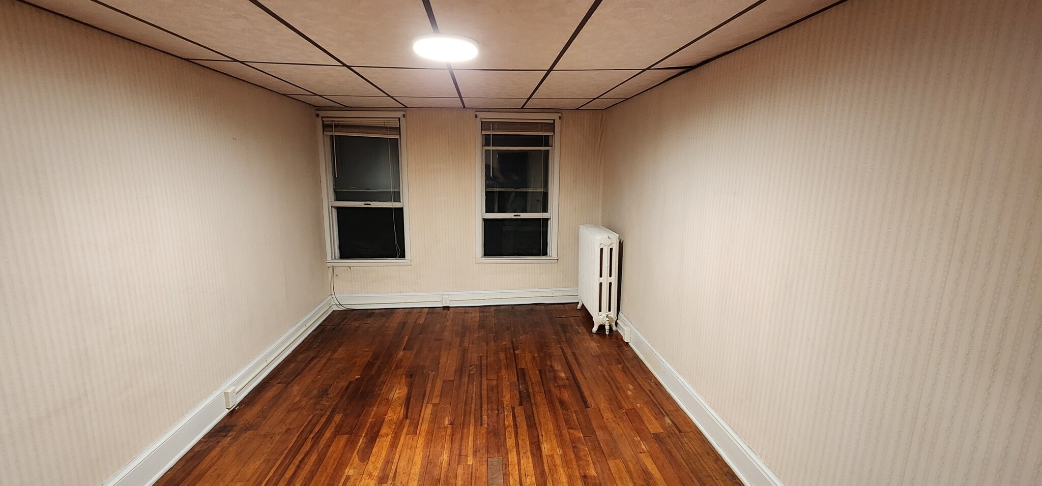 Beroom 3 - 19 N 2nd St