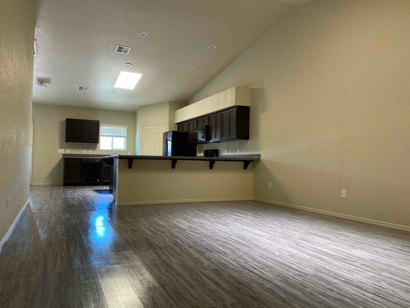 Building Photo - 7335 E 39th Pl