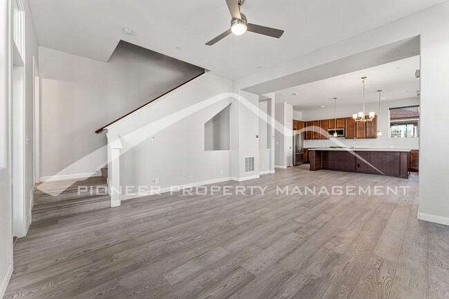 Building Photo - 6996 W Alaska Dr