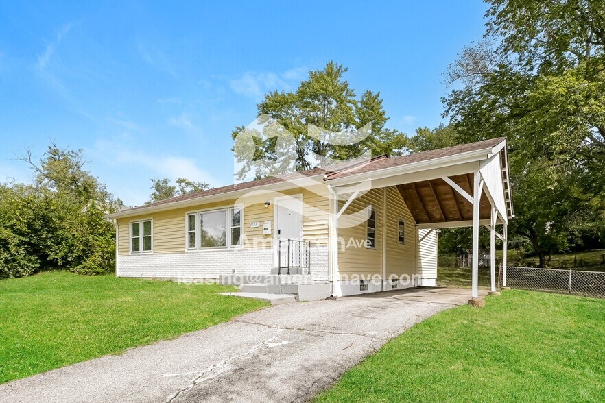 Building Photo - 9101 Bel Cour Dr