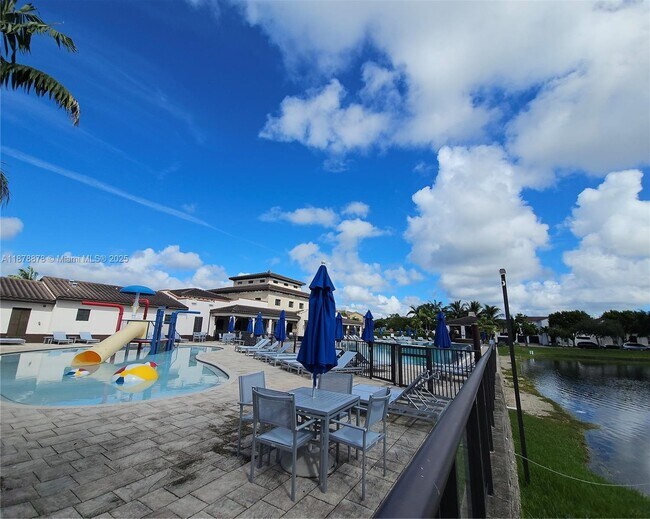 Building Photo - 17065 SW 93rd St