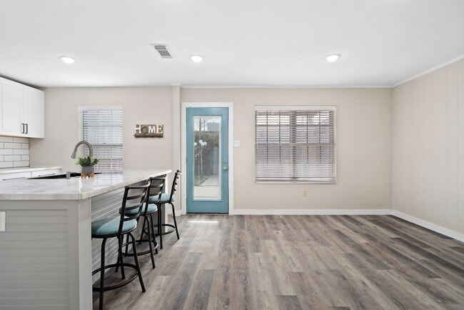 Building Photo - 17114 Beaver Springs Dr