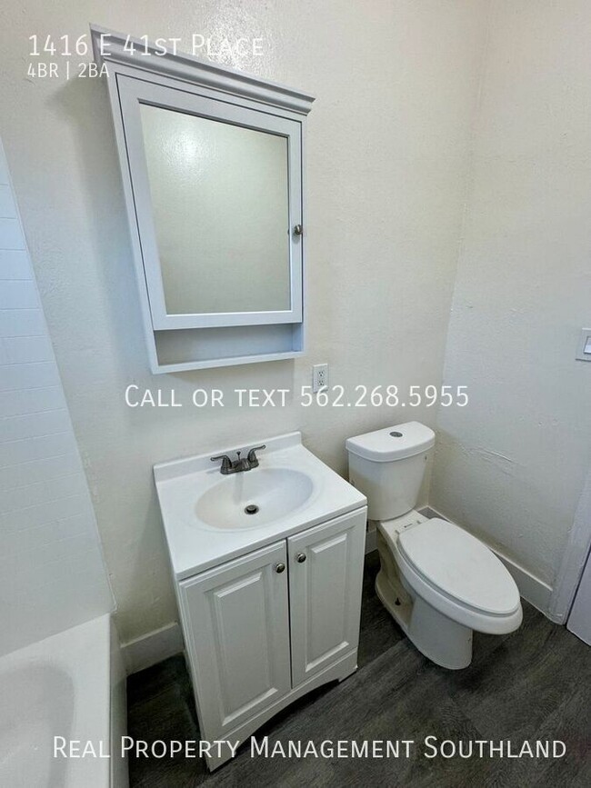 Building Photo - 1416 E 41st Pl