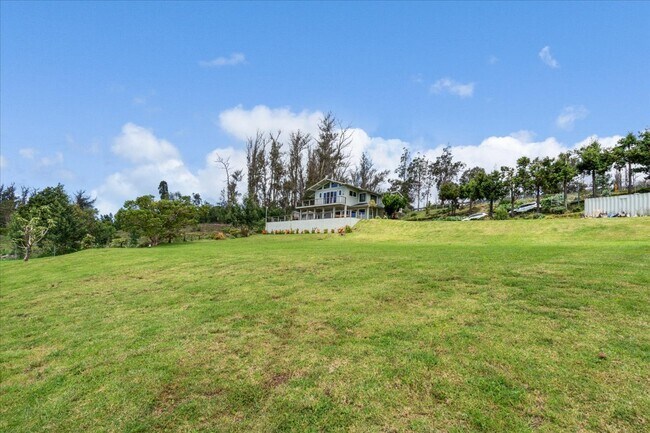 Building Photo - 18-505 Haleakala Hwy