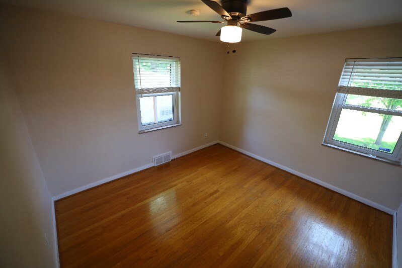 Building Photo - 1041 Martha Ln