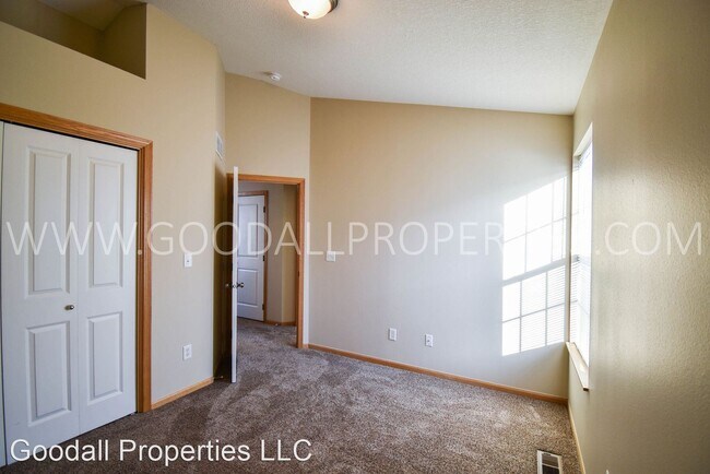 Building Photo - 2 br, 2 bath House - 15211 Greenbelt Drive
