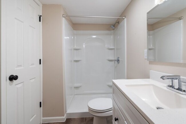 Building Photo - $1,895 | 2 Bedroom, 2 Bathroom House | Pet...