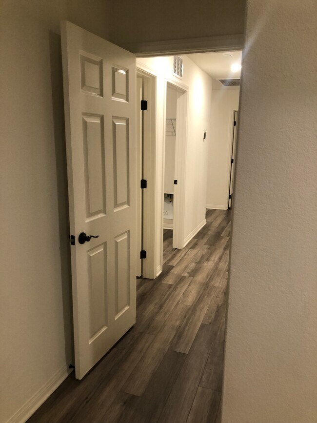 Building Photo - 26756 Calle Celia