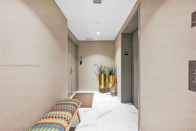 Building Photo - 488 NE 18th St