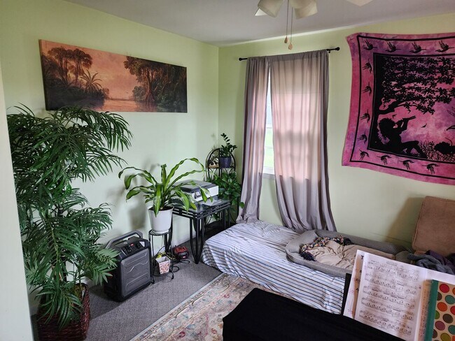 Building Photo - 3 Bed 1 bath Home Mount Airy
